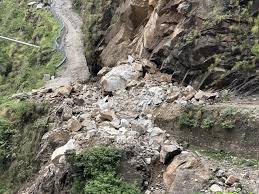 कर्णालीमा बाढी र पहिरोले १९ संरचना ध्वस्त, प्रभावित परिवार चिन्तित