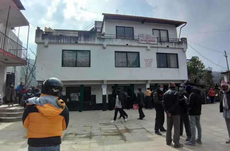 २ लाख नगदसहित काभ्रे मालपोतका नासु अख्तियारको नियन्त्रणमा