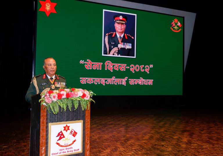 निर्वाचन शान्तिपूर्ण बनाउन प्रधानसेनापति सिग्देलको विशेष निर्देशन