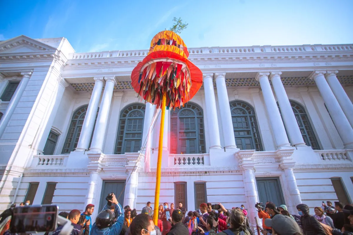 चीर ठड्याएसँगै होली पर्व शुरू