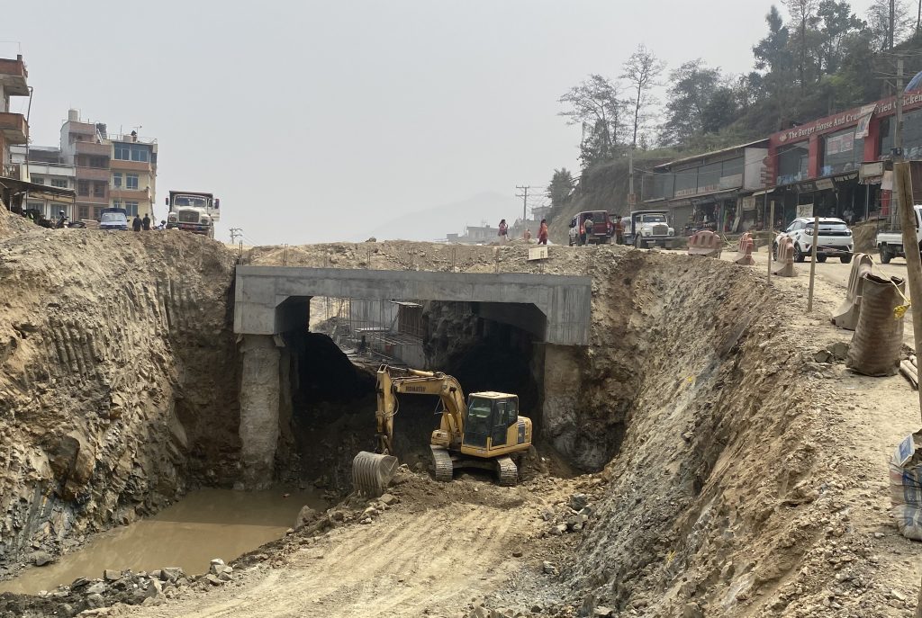 सूर्यविनायक–धुलिखेल ६ लेन सडक विस्तार ७०% सम्पन्न, निर्माणमा सुस्तता र सामग्री अभाव चुनौती