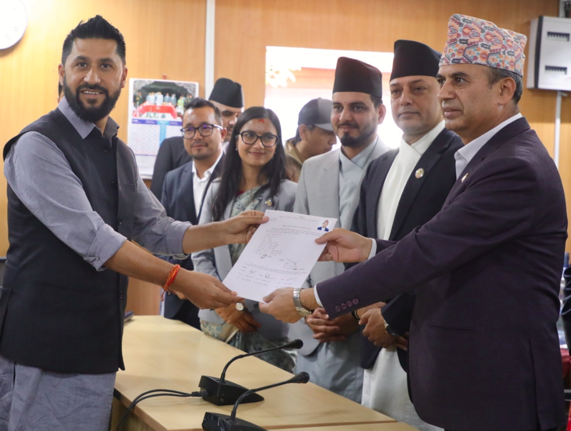 सभामुखमा रास्वपाका डीपी अर्याल निर्विरोध निर्वाचित