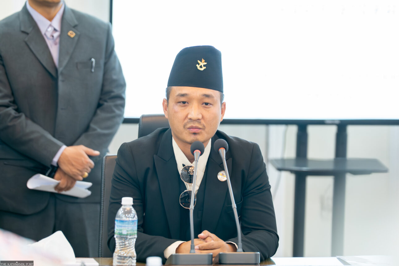 बाढी जोखिम बुझ्न गृहमन्त्री गुरुङ काभ्रे प्रस्थान