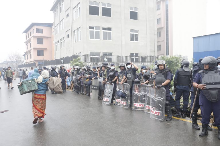 मनोहरा बस्ती हटाउने अभियान