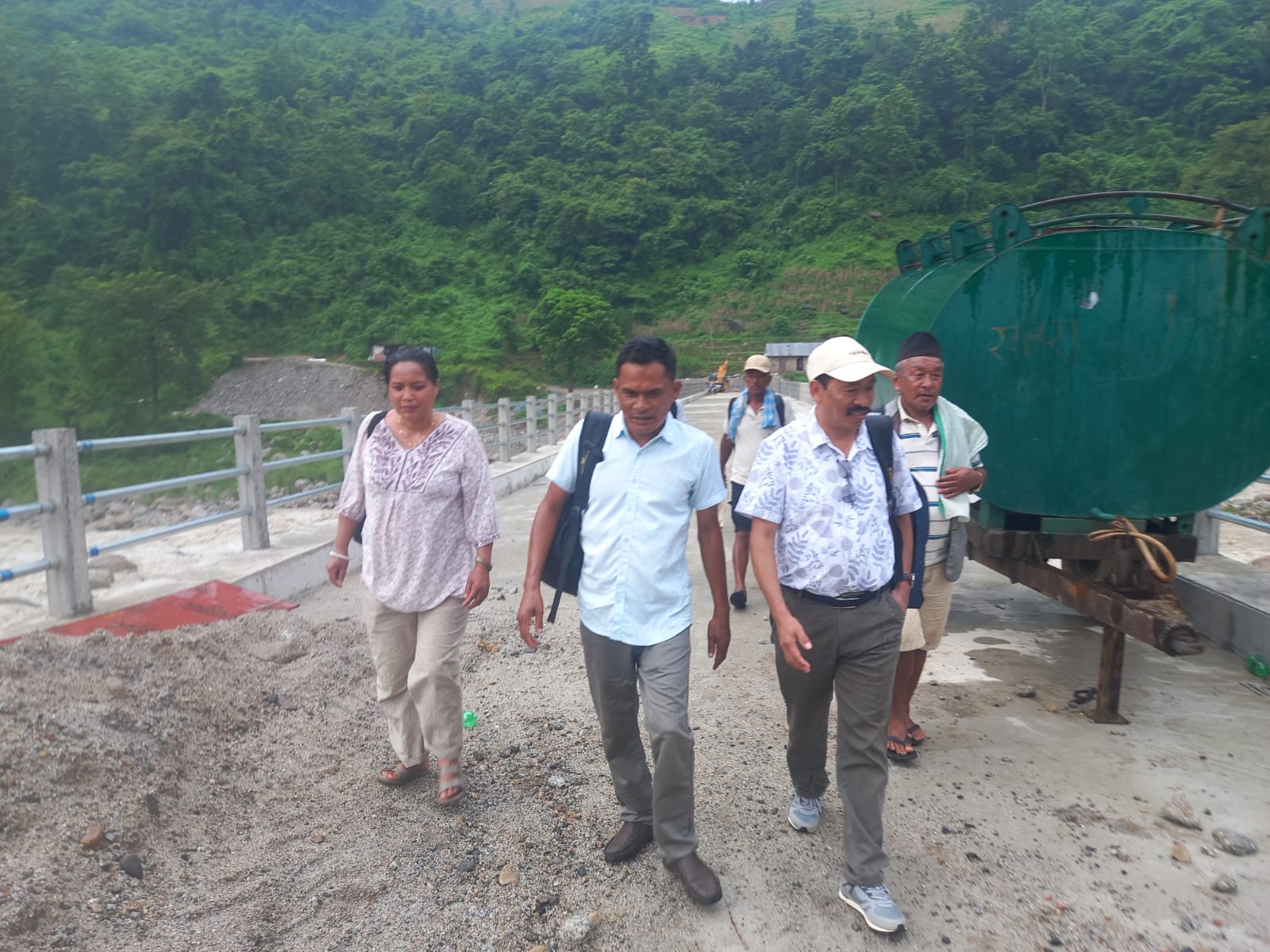 सिक्रेदोभान पुल र बाटो बन्यो , खानीखोलाको विकासमा नयाँ आशा