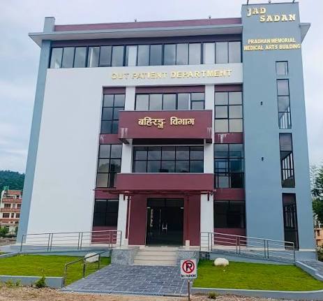 शीर मेमोरियल अस्पतालको नयाँ ओपिडी भवन राजभाइले बनाई दिए