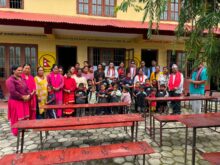 मन्डनदेउपुर नगरपालिका काभ्रेका चार विद्यालयका विद्यार्थीलाई झोला तथा स्टेशनरी सामग्री वितरण